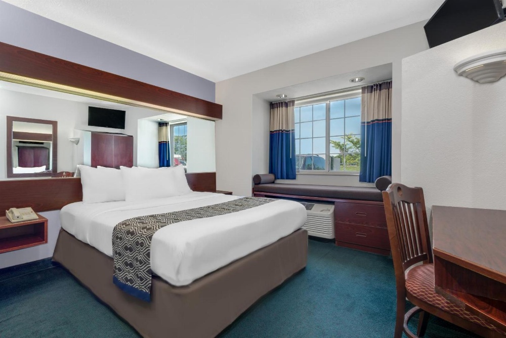 Microtel Inn & Suites by Wyndham London Main image